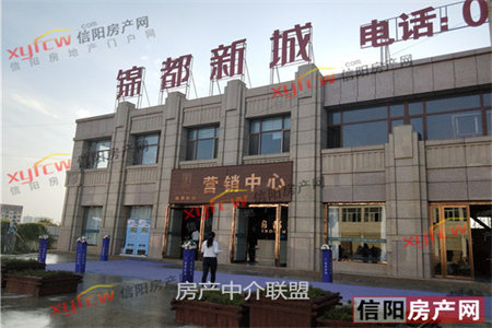 泥垢BIT南50米路东门市一间2层